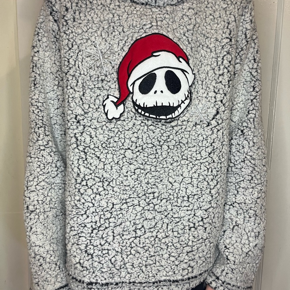 Cozy Gray Sweater with Jack skeleton Skull Design